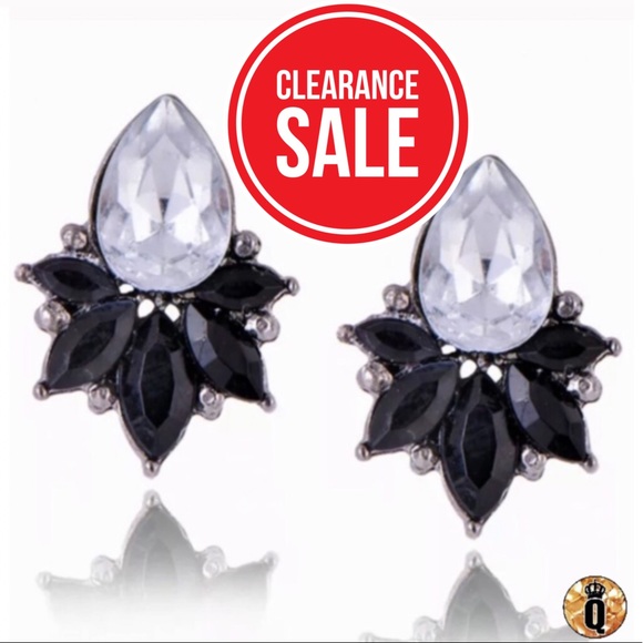 Jewelry - 🔴𝟱/$𝟭𝟱🔴𝗖𝗟𝗘𝗔𝗥𝗔𝗡𝗖𝗘 Black Earrings NEW